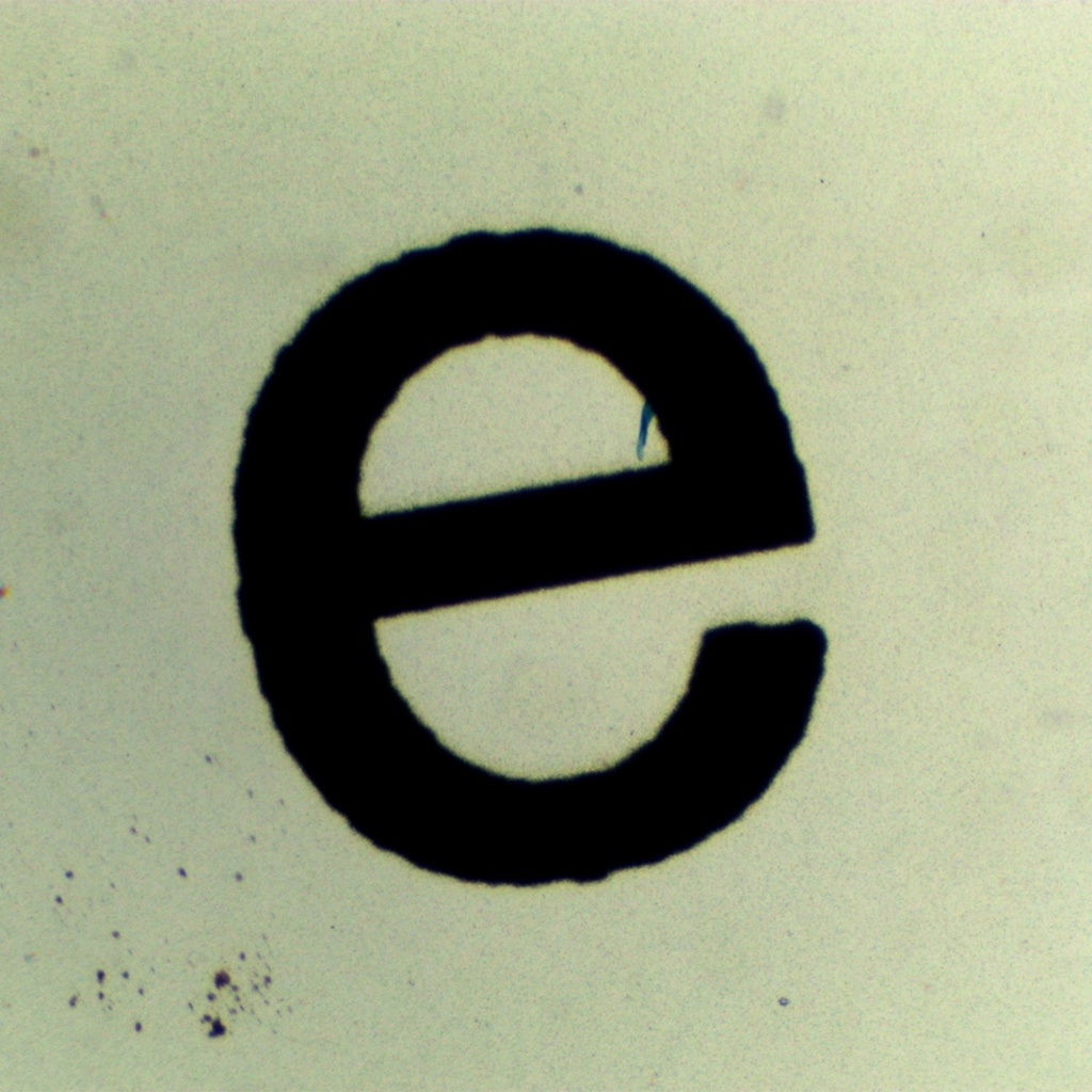 Preparación microscópica de letra "E"
