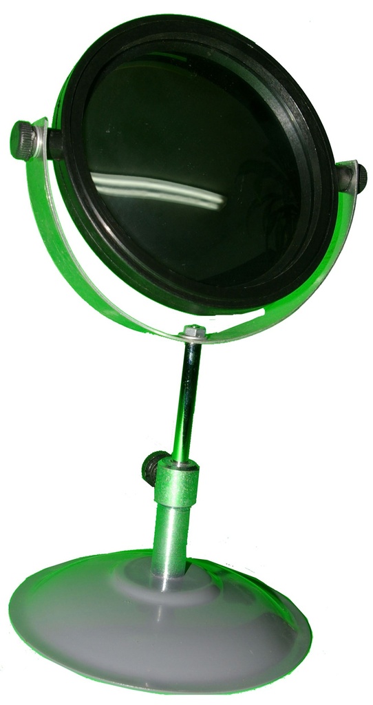 Espejo convexo con superficie recubierta para imágenes claras